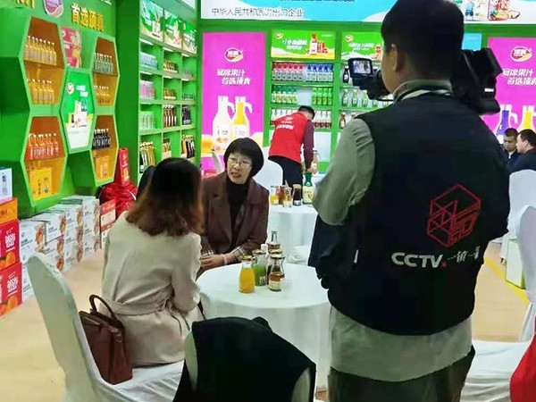 牢記初心匠心閃耀—長沙糖酒會火熱進行，頂真食品接受央視專訪！